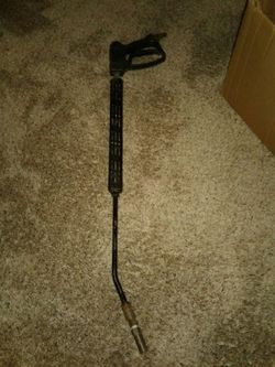 Pressure washing gun