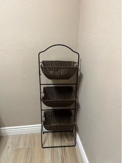 Pantry basket