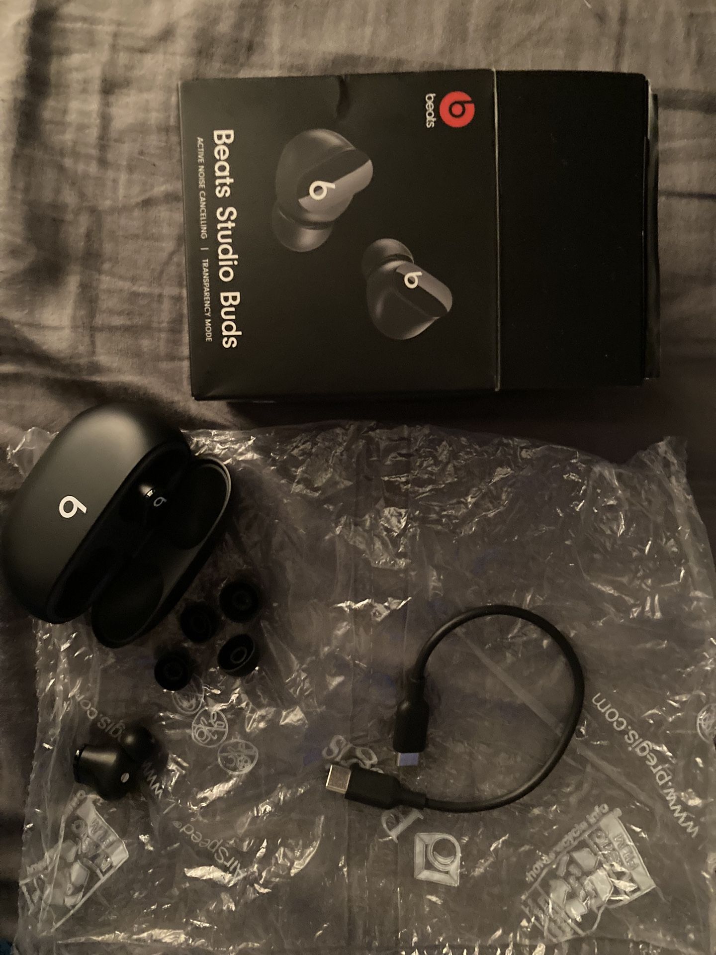 Apple Beats Studio Buds - Black