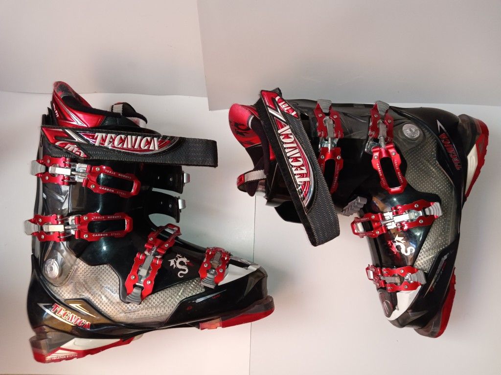 MEN'S TECNICA SKI BOOTS #275 315 MM