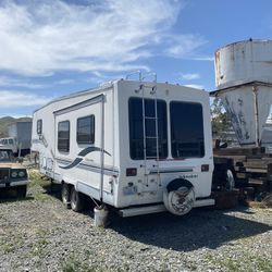 5 Wheeler Trailer For Sale For 6000.00