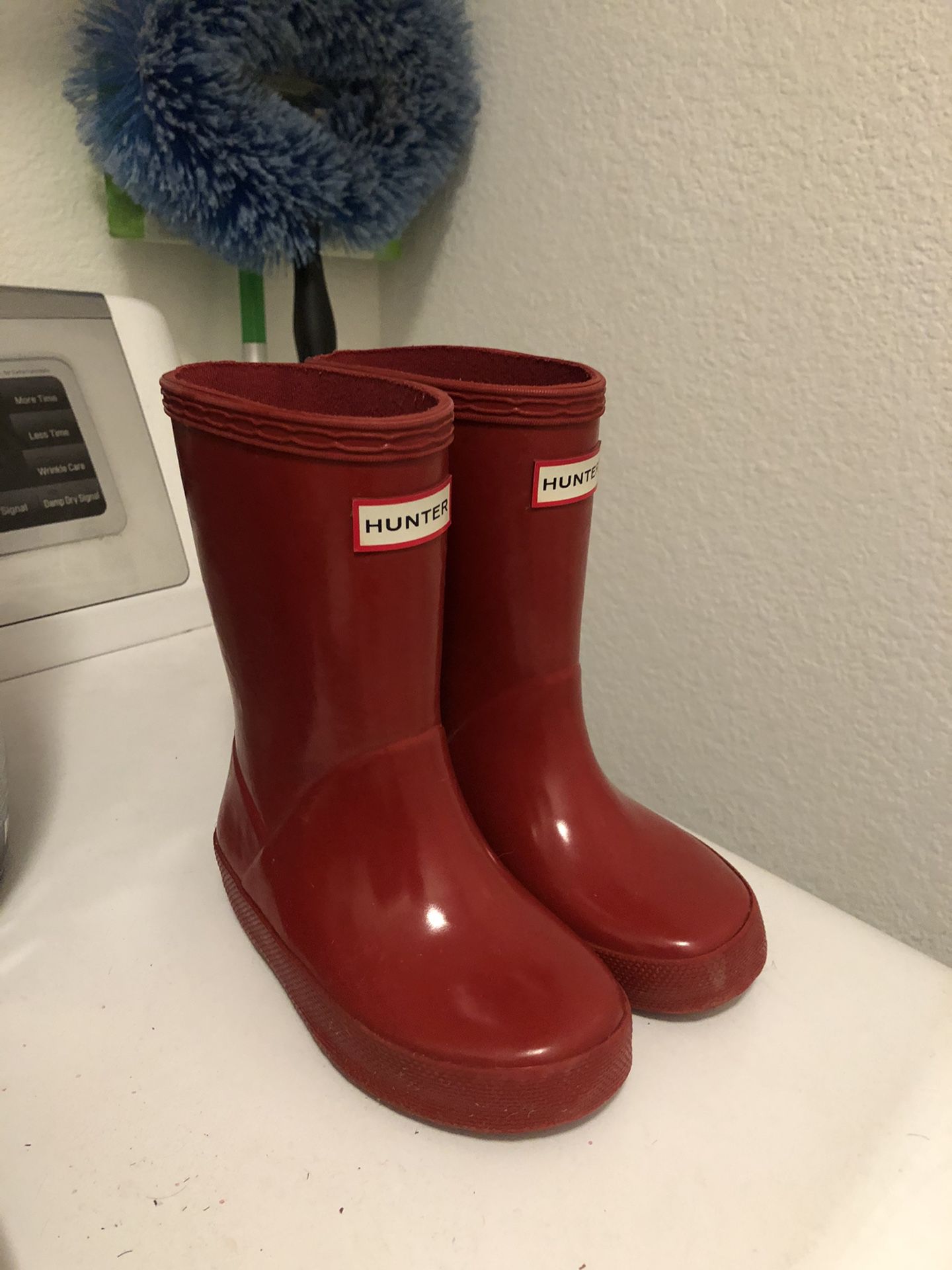 Red hunter rain boots toddler size 8