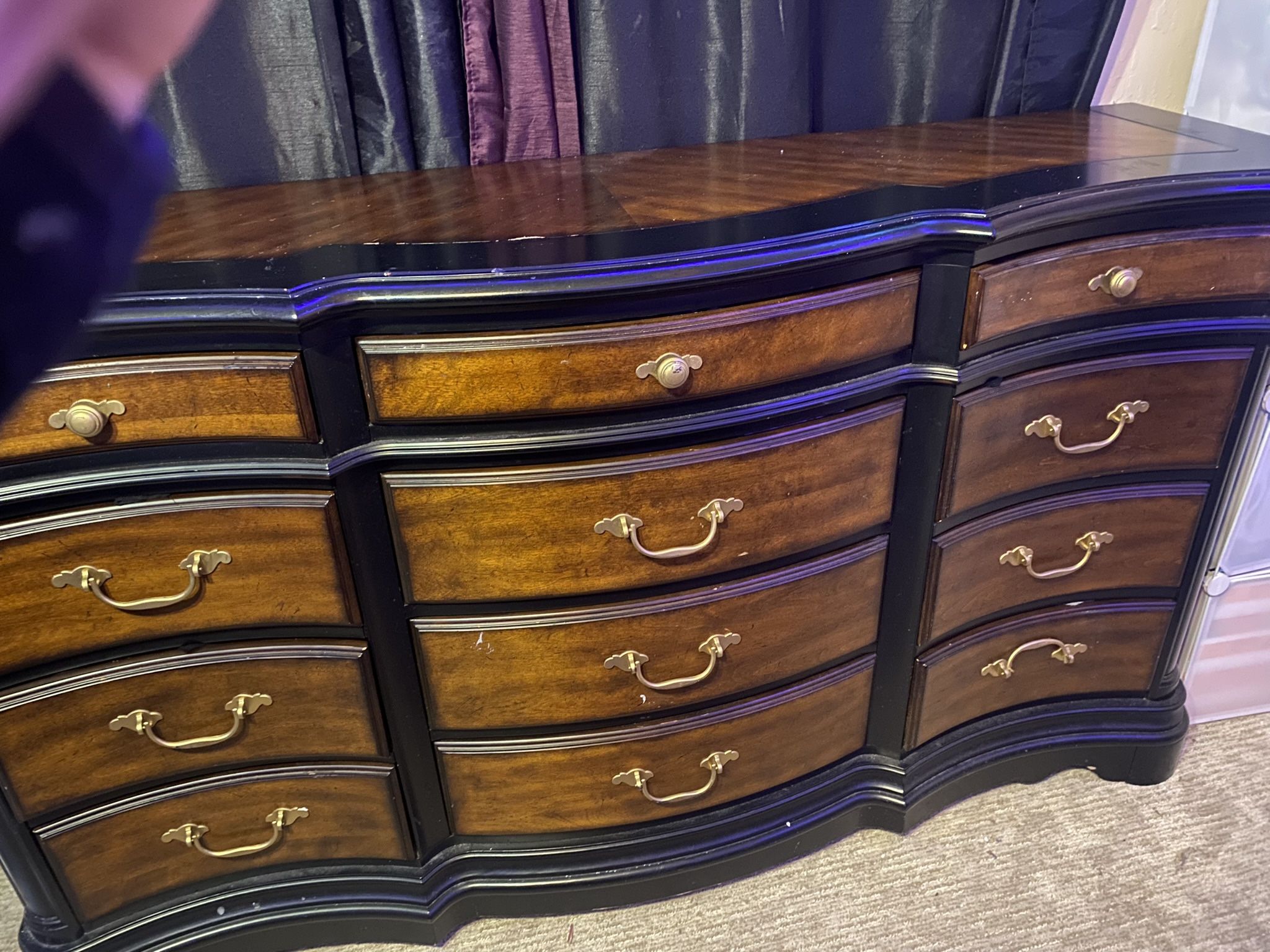 Fancy Dresser Set