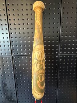 Lowrider airbrush bat