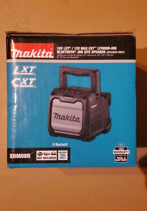 BRAND NEW, New In Box Makita XRM08 Bluetooth Joe Site Speaker 18V & 12V LXT 18 / 12 Volt, NUEVA