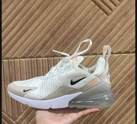 Size 7.5 Women’s Air Max 270 $125 OBO  Brand new never worn  