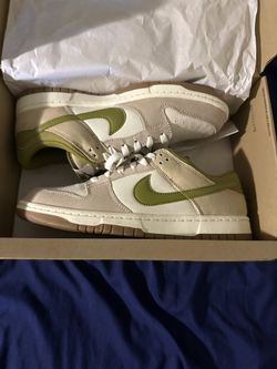 Sail/pacific Moss Cream Nikes Dunks