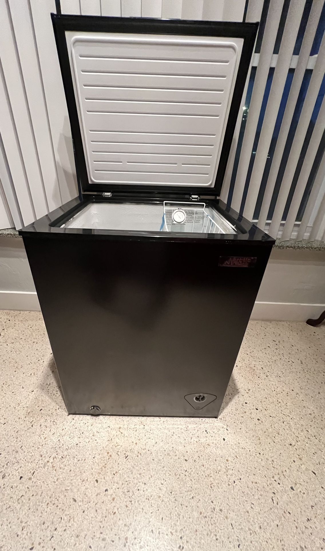 Arctic king 5 cu ft chest freezer a discount