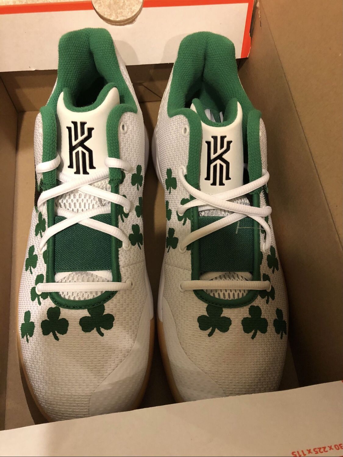 Kyrie flytrap clover 2025