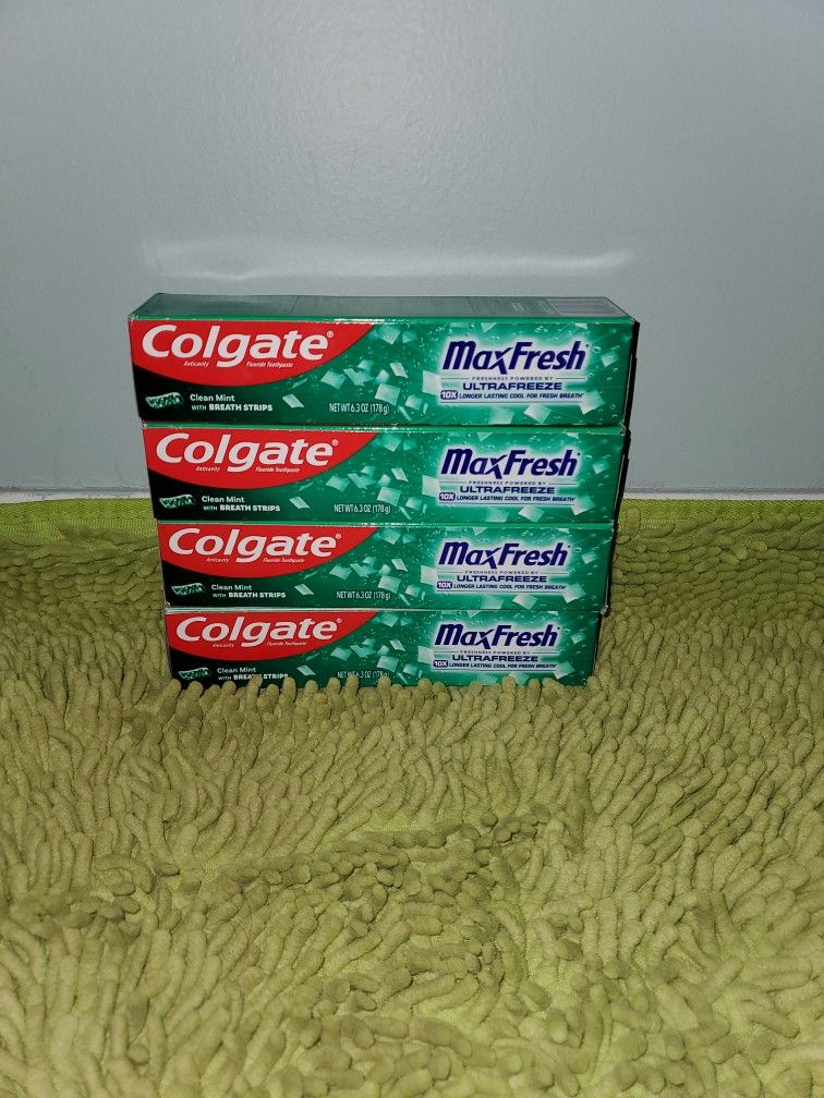 4 Colgate Toothpaste Maxfresh 6.3oz Clean Mint With Breath Strips