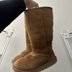 UGGS