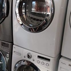 LG Washer And Gas Dryer Set For $690