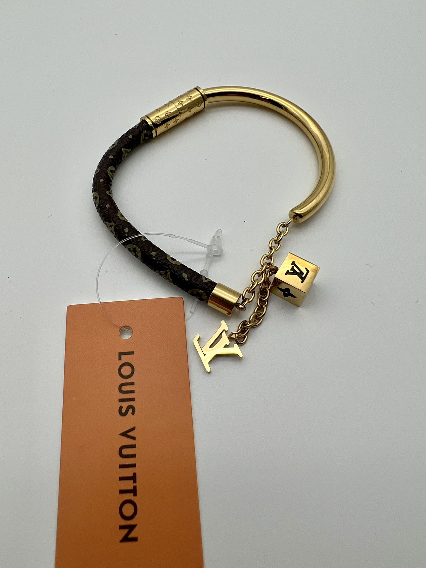 Louis Vuitton Charm Bracelet for Sale in Hialeah, FL - OfferUp