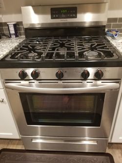 Frigidaire Gas Range