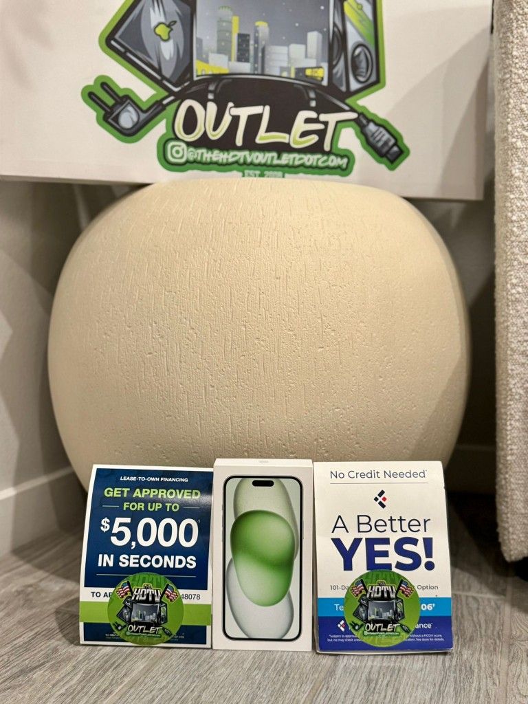 Apple iPhone 15 Plus 128gb unlocked floor model