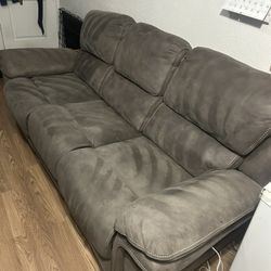 Electric Recliner couch With USB Port 