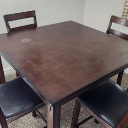 High Table With Its 4 Chairs 