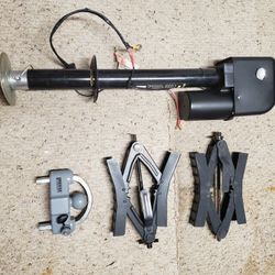 Electric Trailer Jack And Accessories- Almost New.