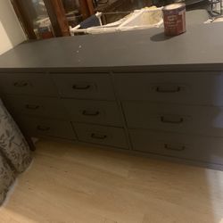 9 Draw Dresser With Mirror 