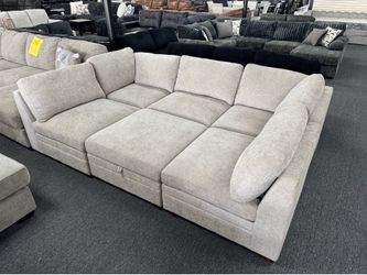 6 PC Modular Sectional. 🚚WE DELIVER🚚