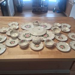 40's American Rose China By Paden Pottery.  22kt Gold Trimmed. 