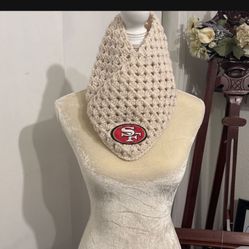 Crocheted Neck Warmer 