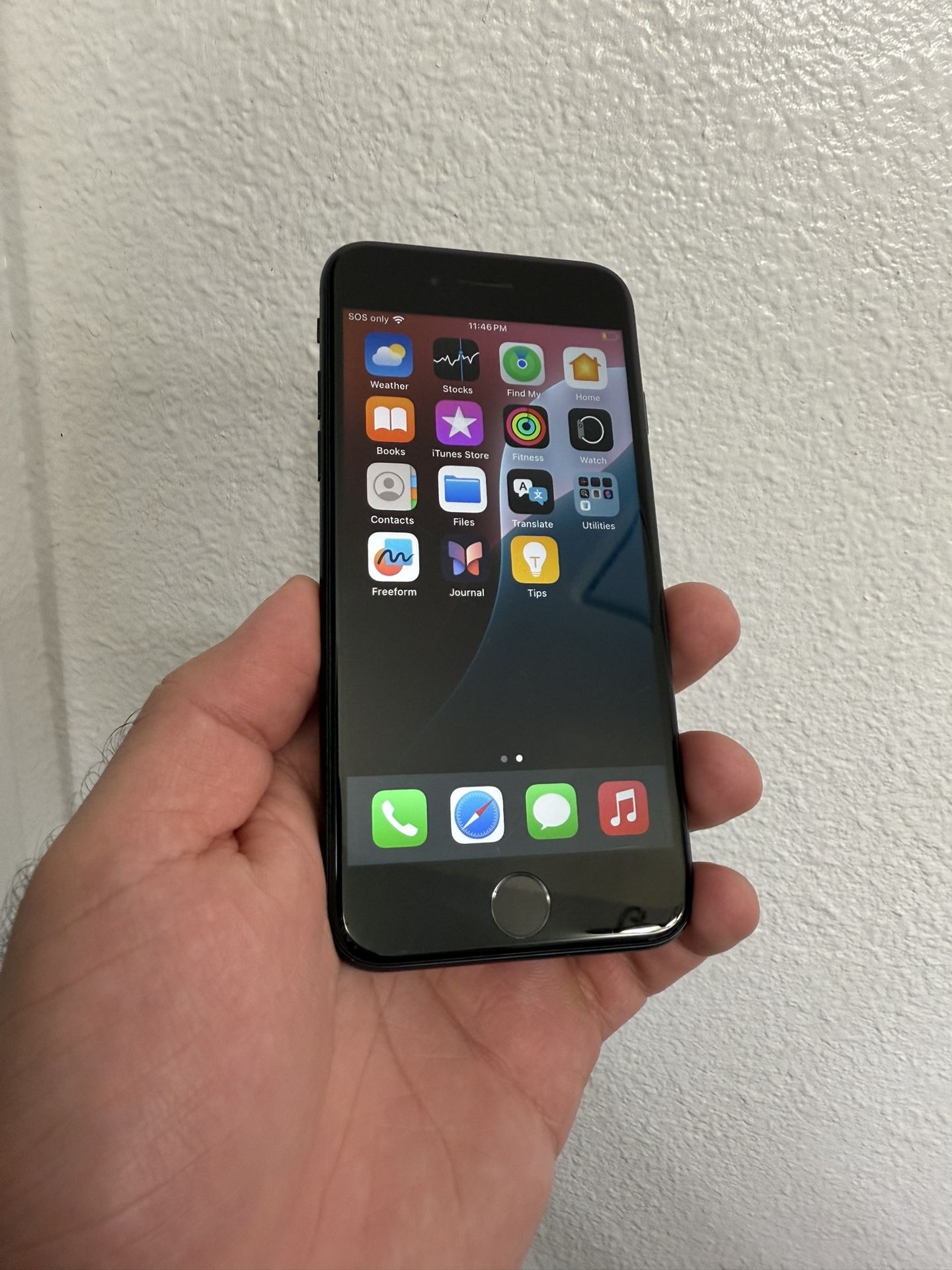 iPhone SE 64gb T-Mobile / Metro PCs 
