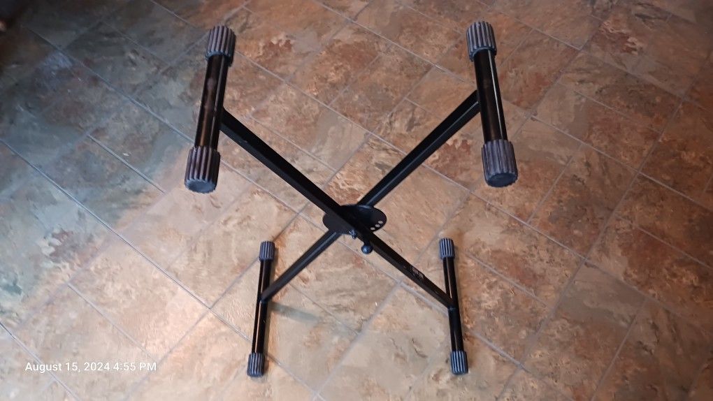 KEYBOARD STAND