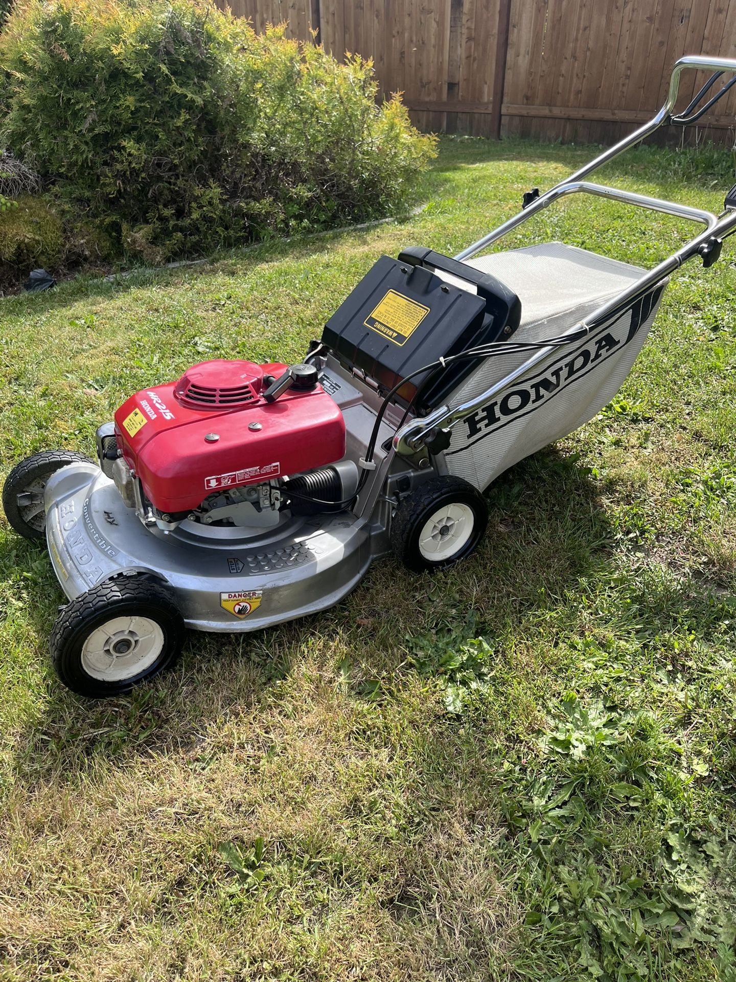Honda Harmony 215 Lawn Mower