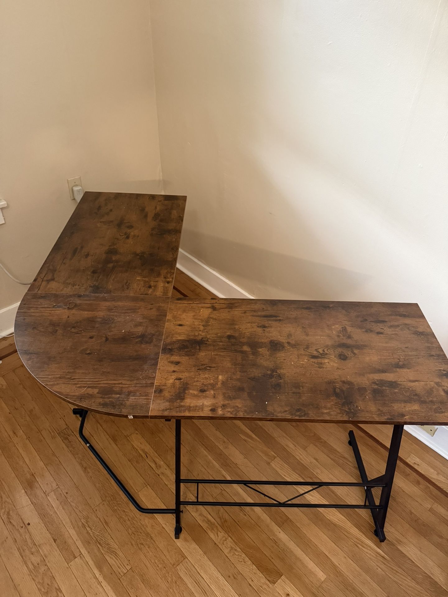 Free Desk