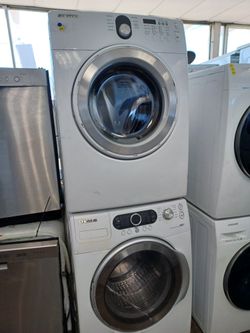 SAMSUNG washer and dryer set stack