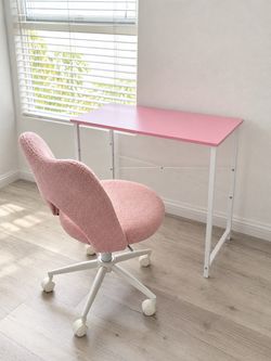 Desk pink and pink chair $45 for everything