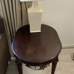 Ethan Allen’s End Table 