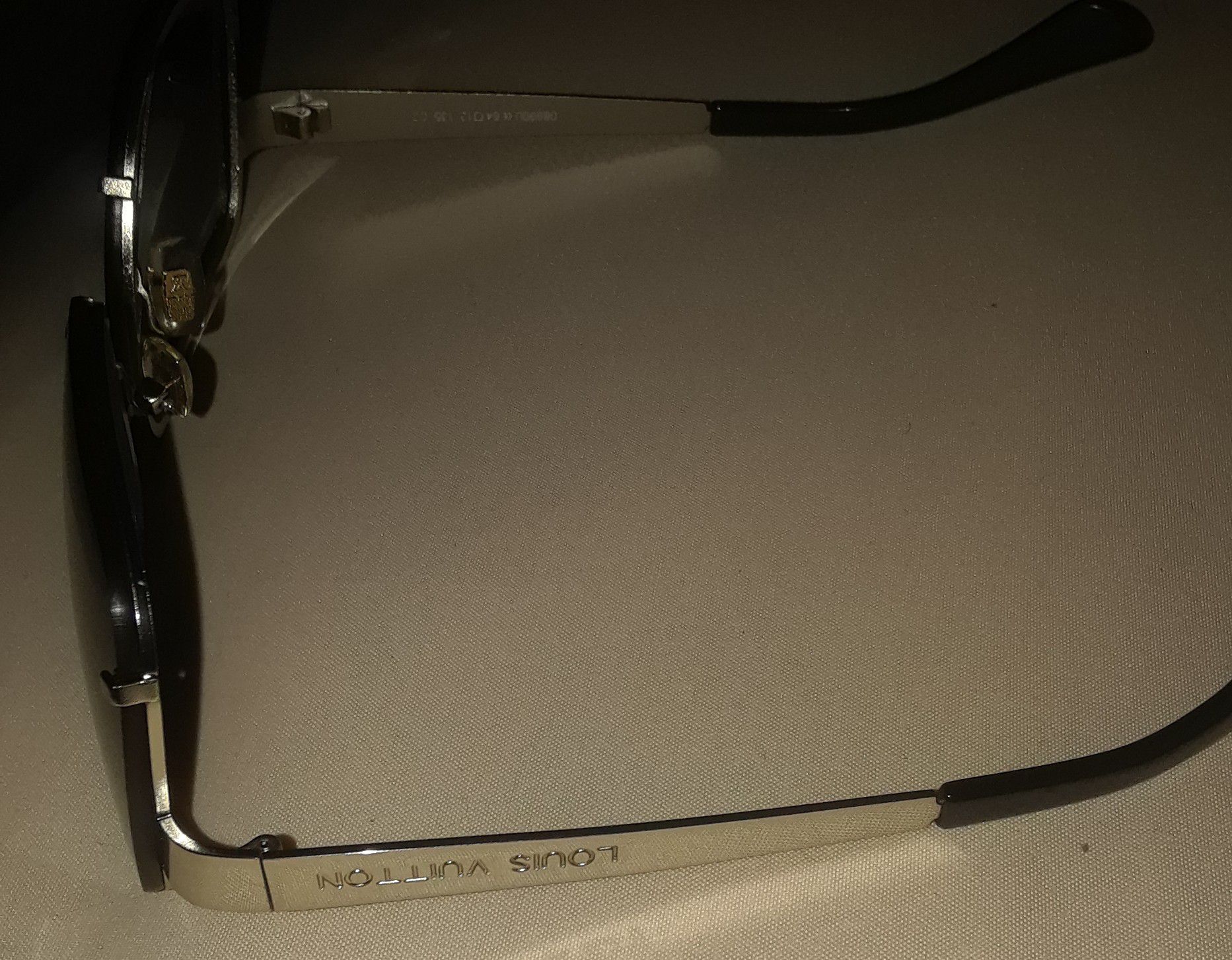 Louis Vuitton Sunglasses (Desmayo Cat Eye) for Sale in Los Angeles, CA -  OfferUp