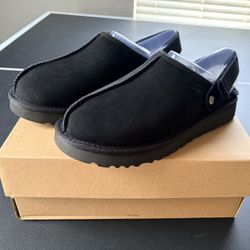 Ugg Clogs 
