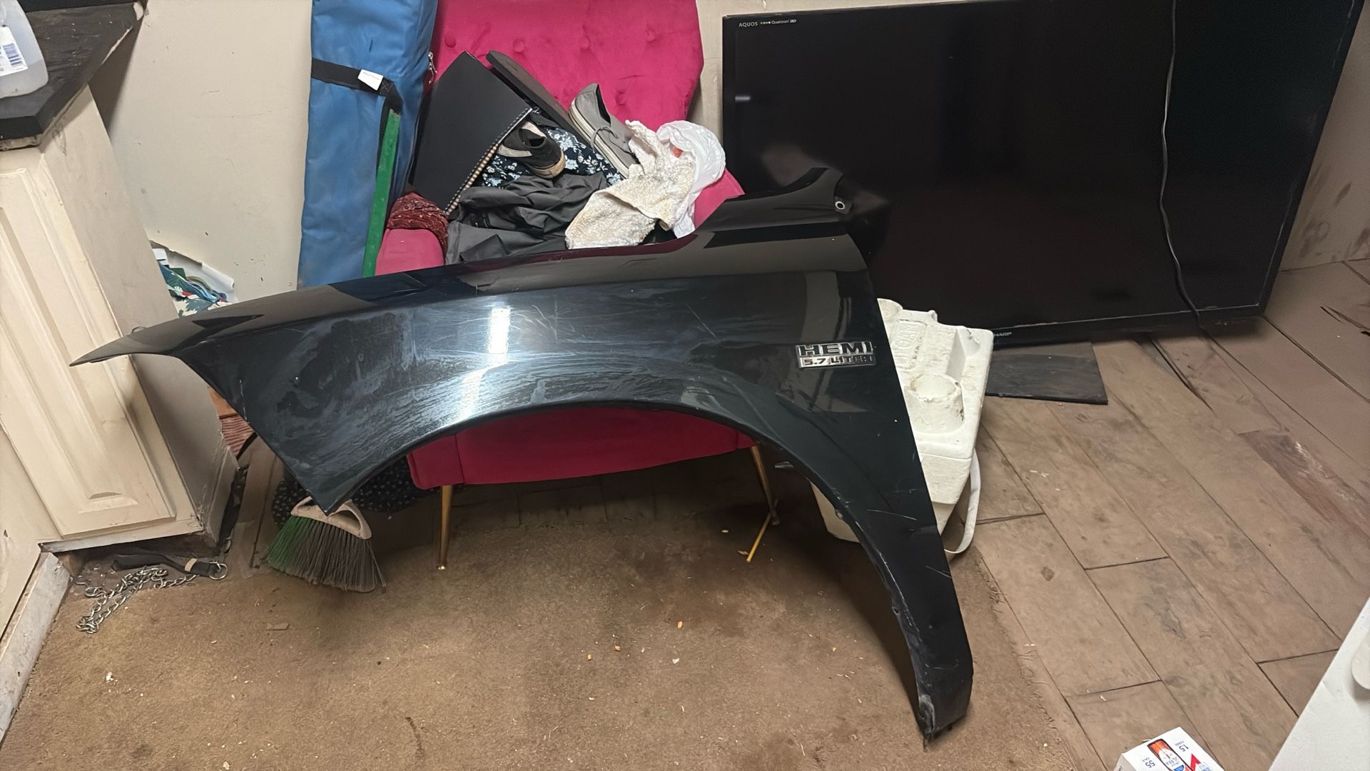 Dodge Ram Right Side Fender 5.7 Hemi 2012