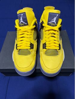 Jordan 4 Retro Lightning 2021 Size 10