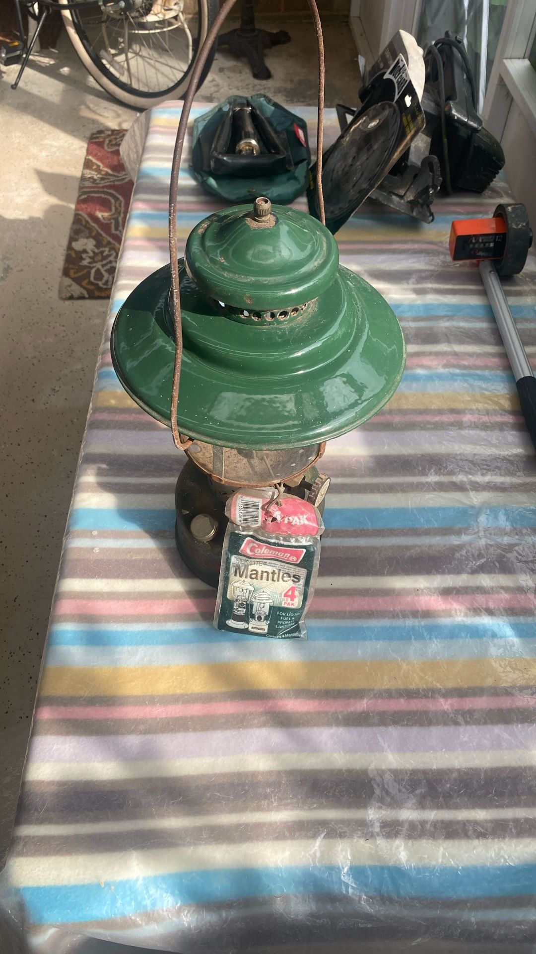 Antique 1960 Coleman Double Mantle Big Hat Lantern