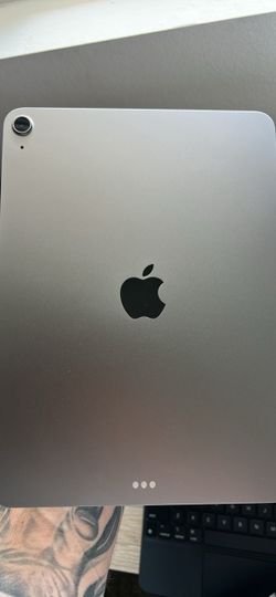 Apple iPad Air 11-inch – 128GB Wi-Fi – Space Gray