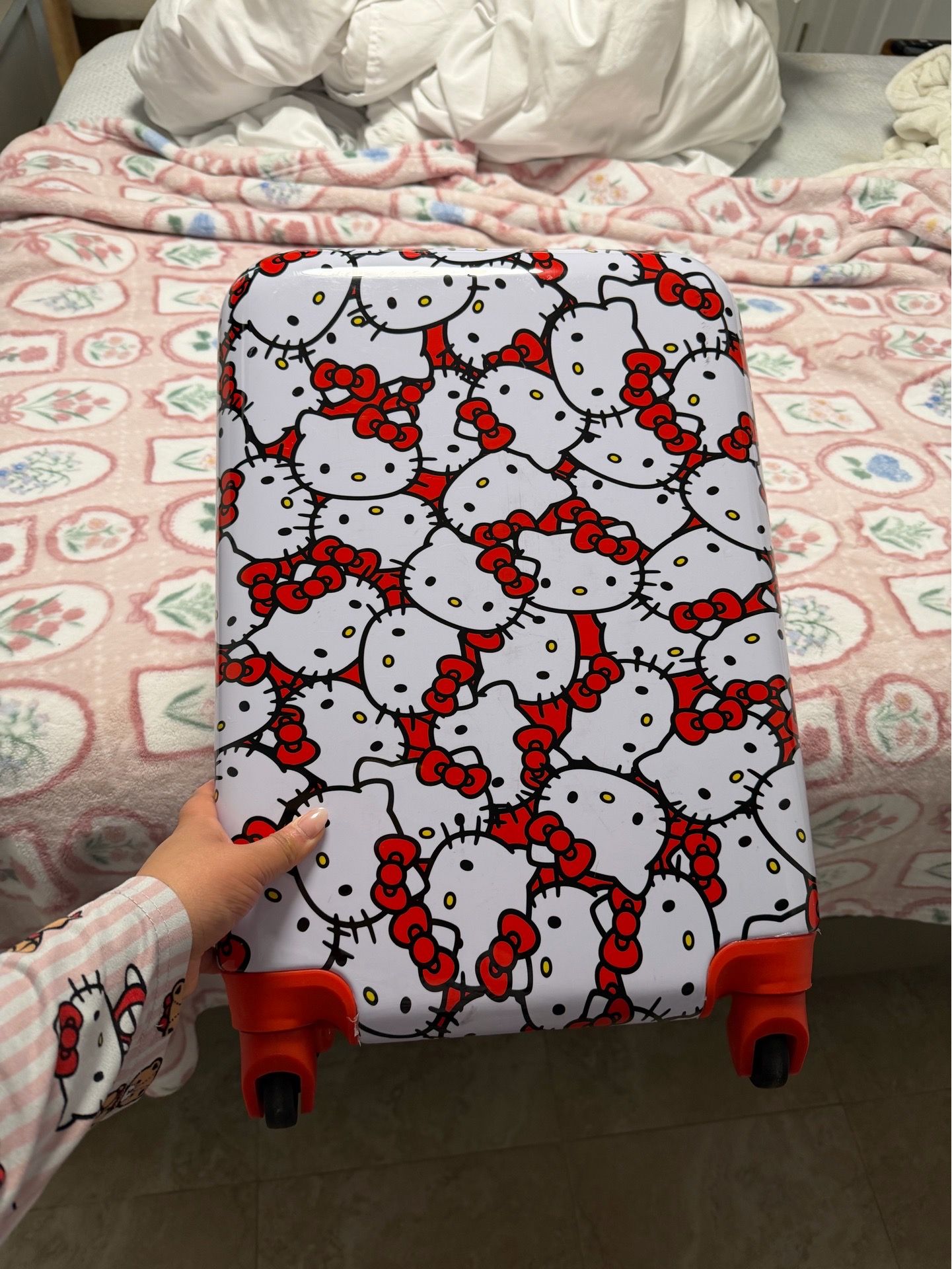 Hello Kitty suitcase