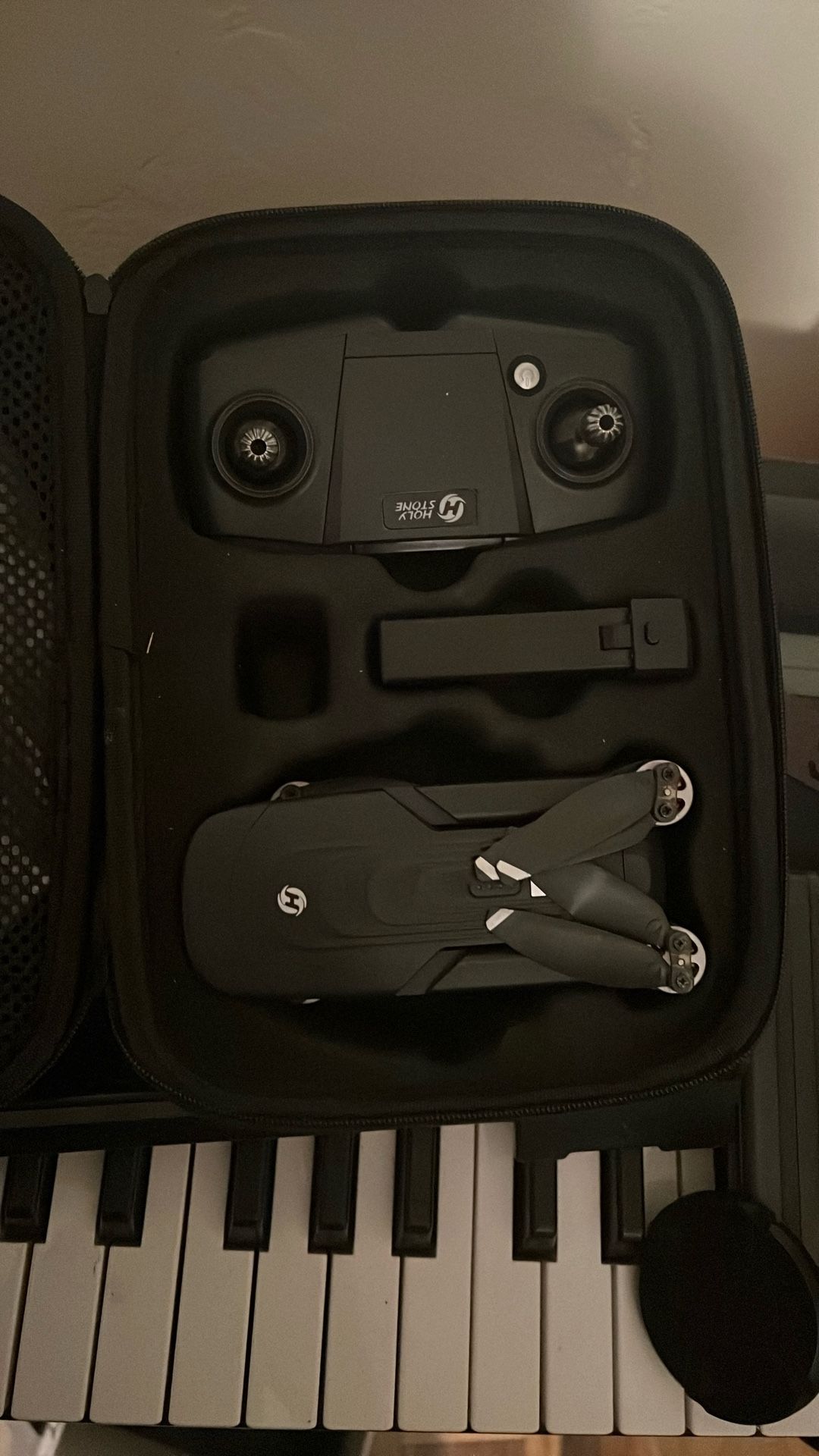 Holy Stone HS175D 4K GPS Drone – Like New, Extra Batteries! – $185