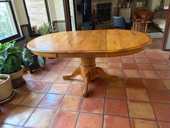 Solid Oak Dining Table & Chairs