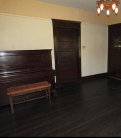 1911 upright Steinway