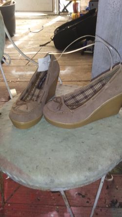 Ladies size 6 never worn