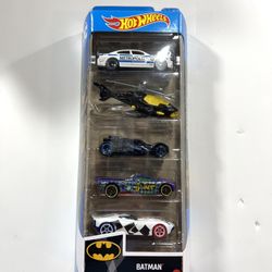 Hot Wheels Batman 5 Pack Batcopter Harley Quinn Joker Dark Night Batmobile NEW