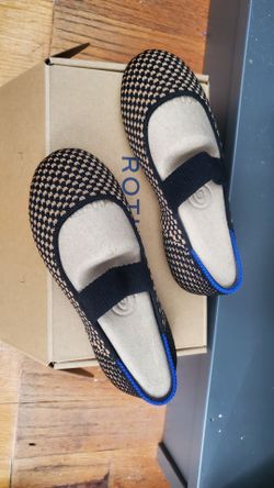 Rothy's brand new girl's flats size 10. Child size 10