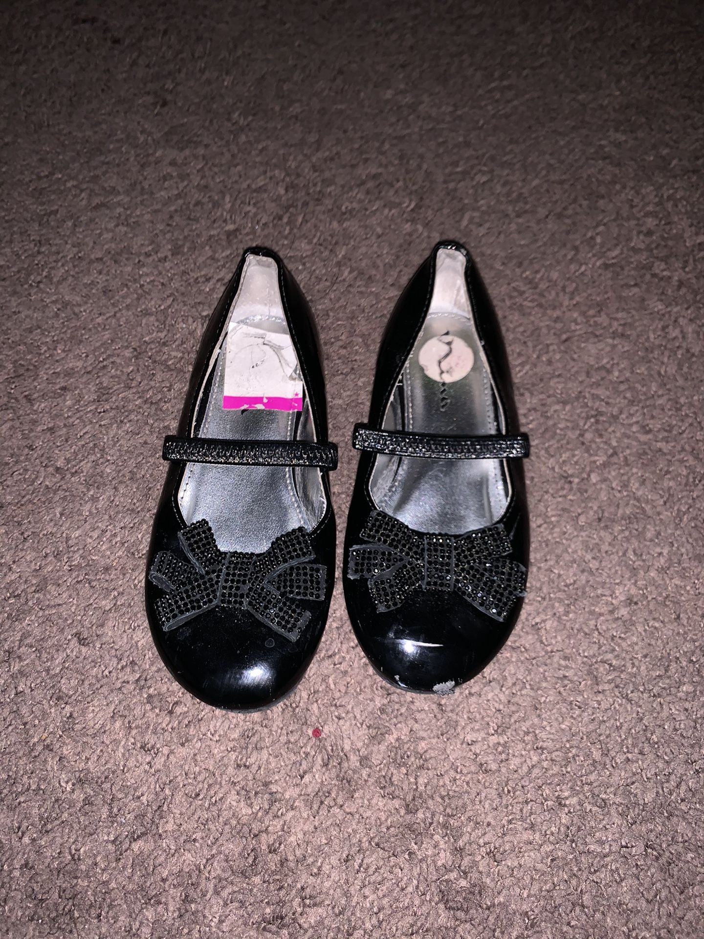 Girl shoes size 10 black colour