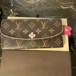 Authentic Louis Vuitton  Flower Wallet With Box 