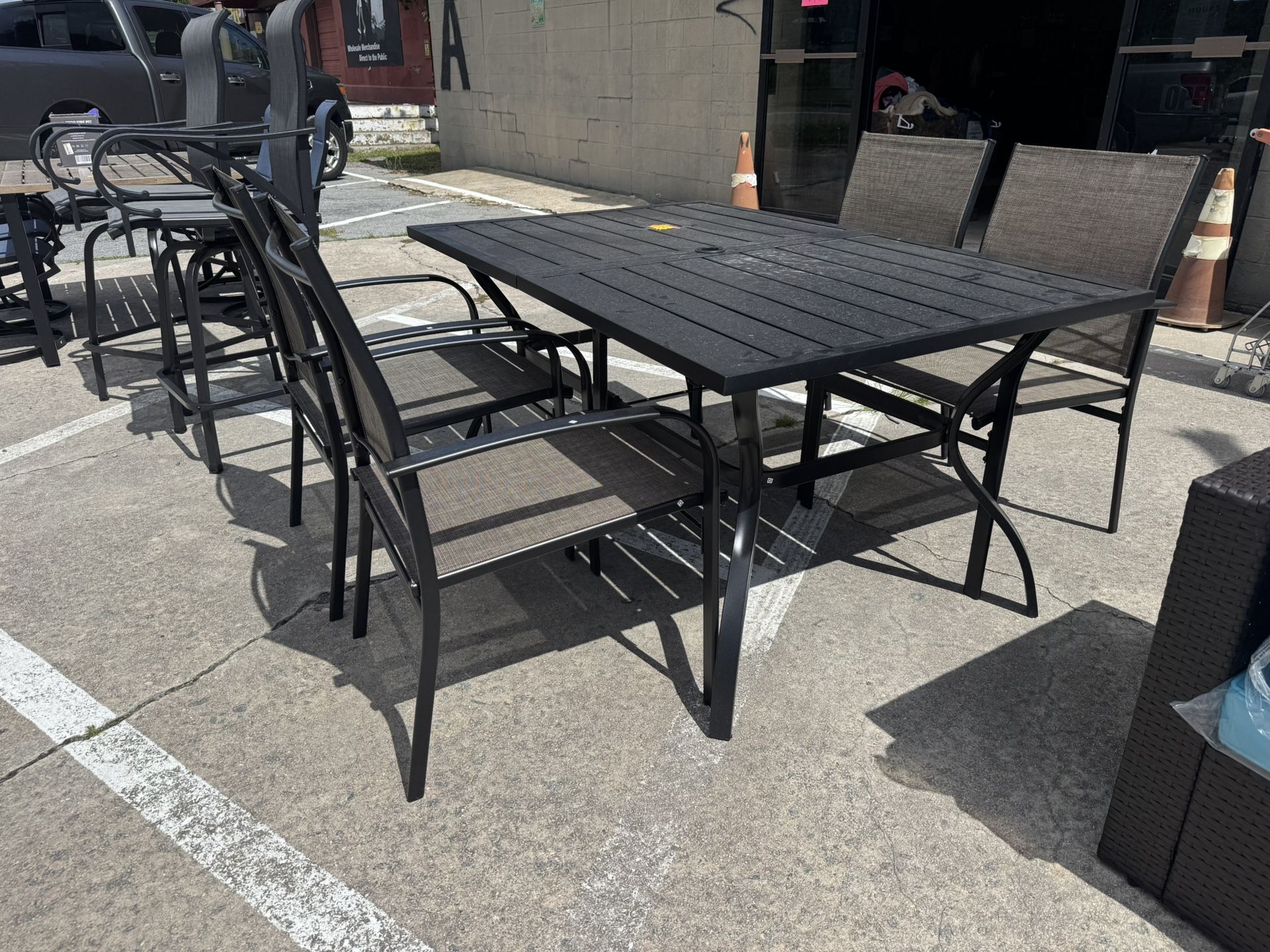 Outdoor Table And 4 Chairs New Fully Assembled