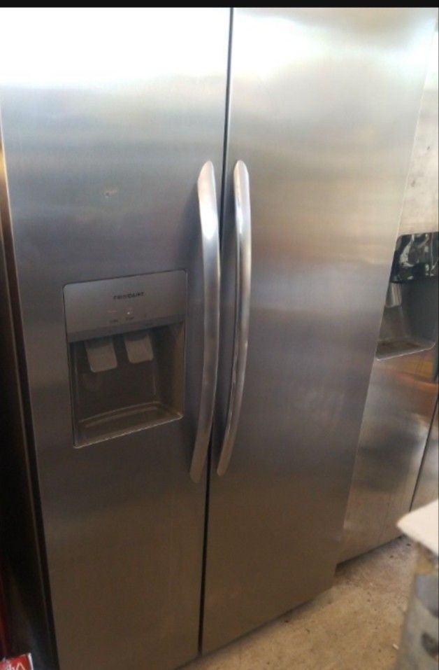 Super Super Nice Frigidaire Refrigerator